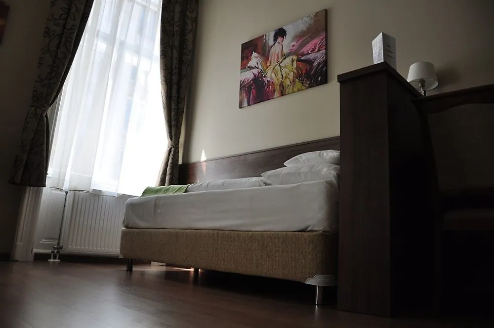 Elit Hotel Budapest 3*,